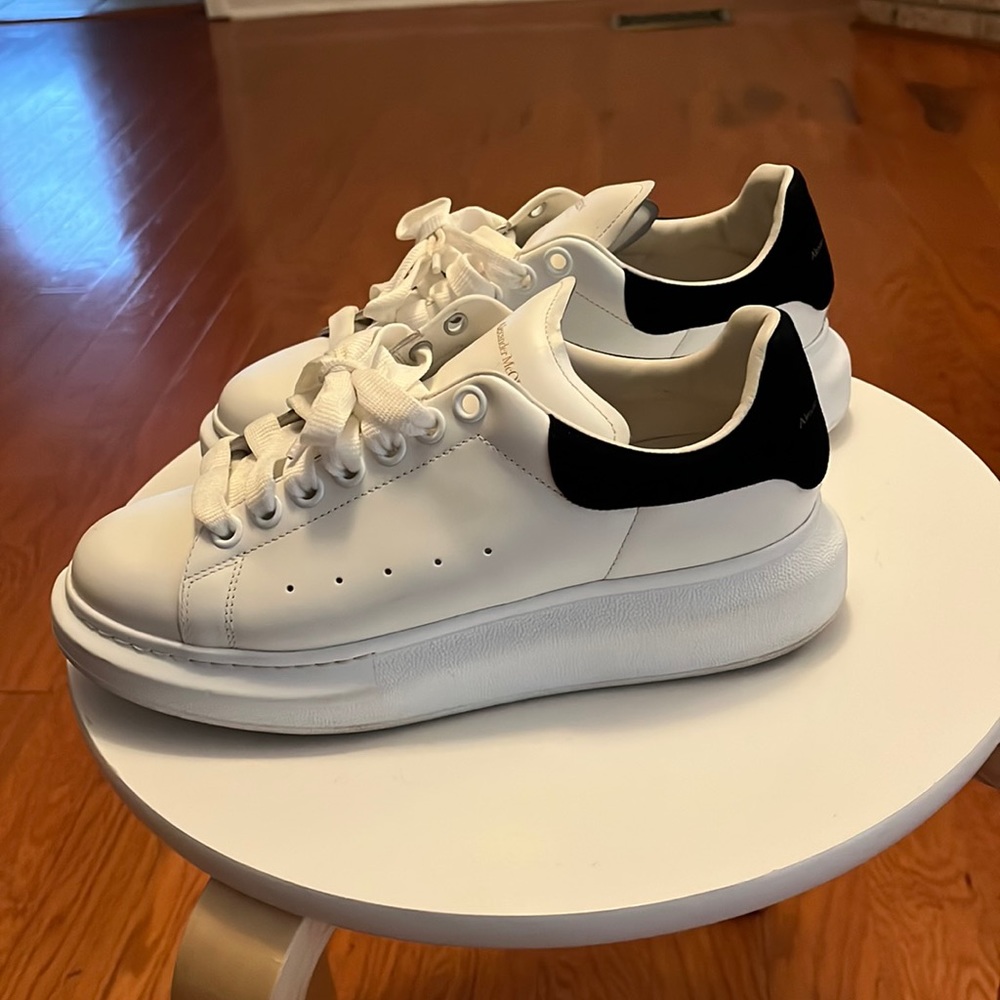 Men’s size E39 Alexander McQueens